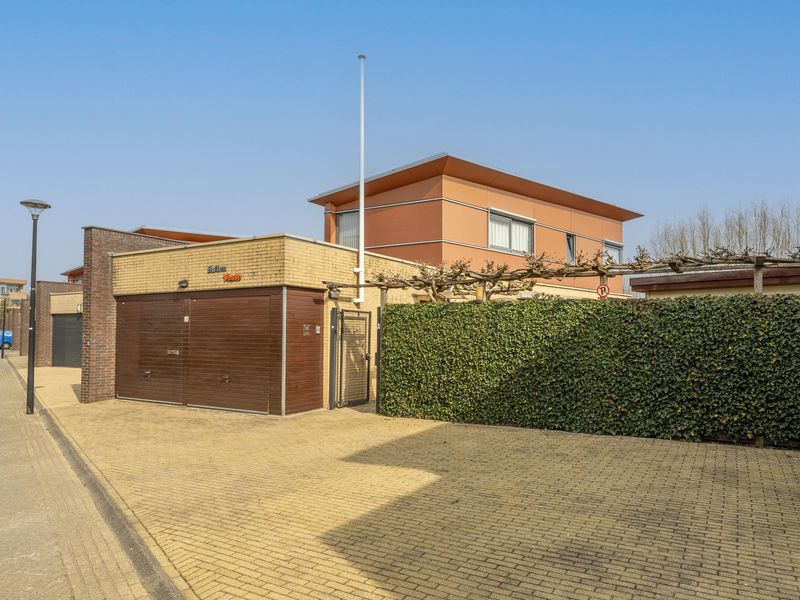 Dokter Duyvendakhof 28, OUD-BEIJERLAND