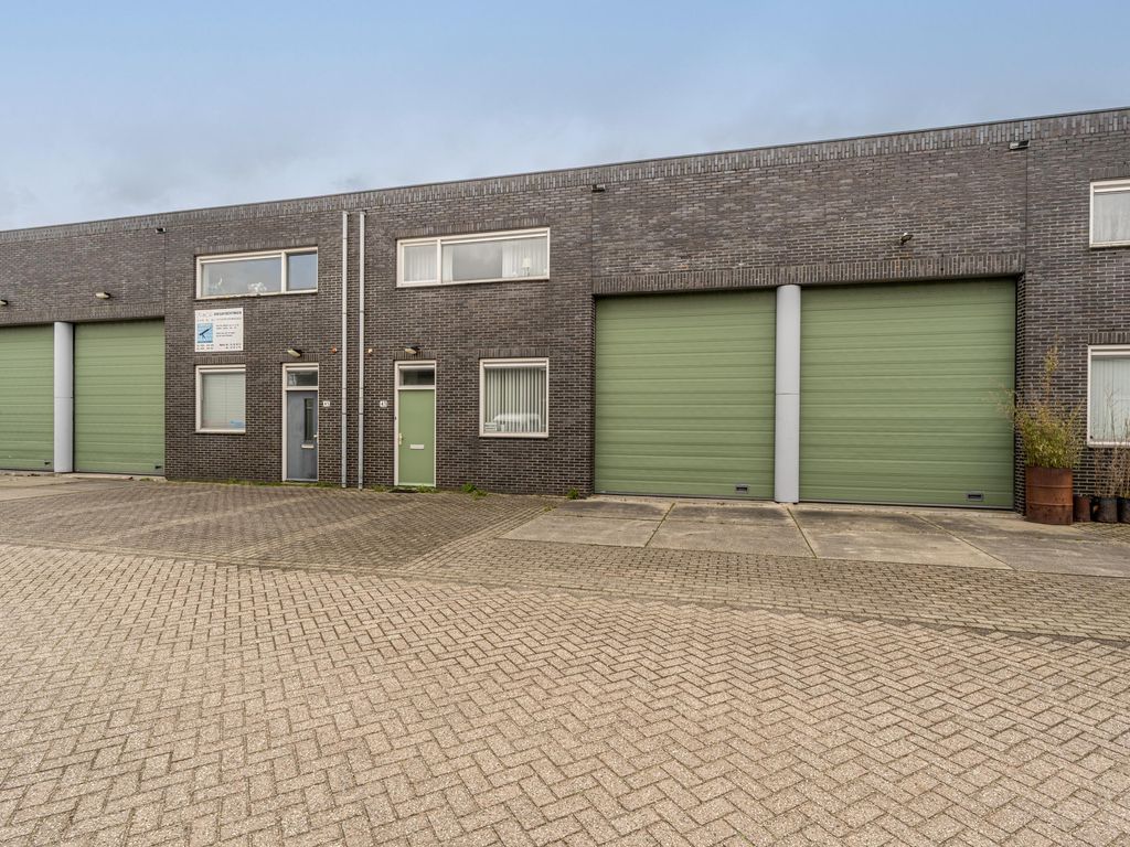 Einsteinstraat 43, Numansdorp