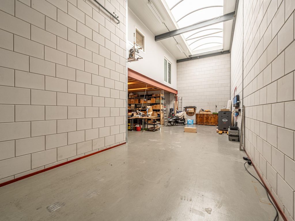 Einsteinstraat 43, Numansdorp