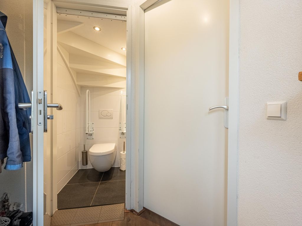 Klompenmaker 25, OUD-BEIJERLAND