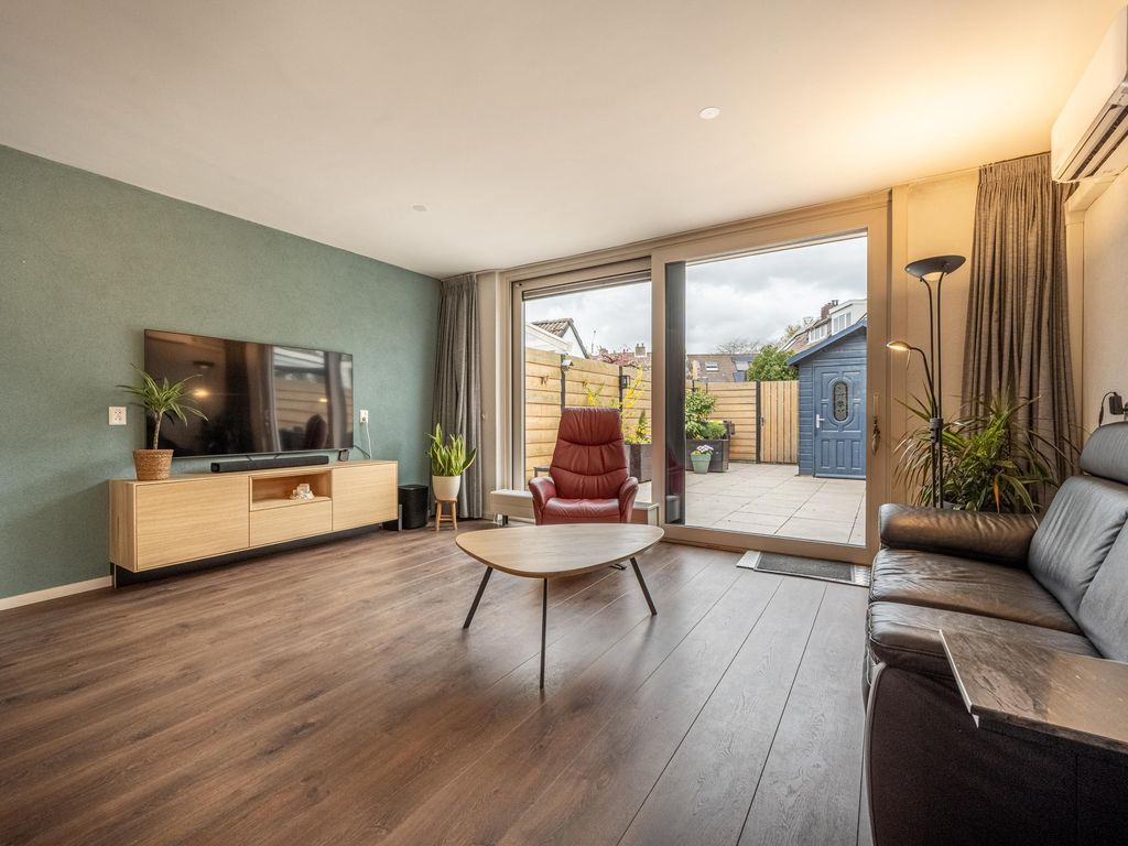 Klompenmaker 25, OUD-BEIJERLAND