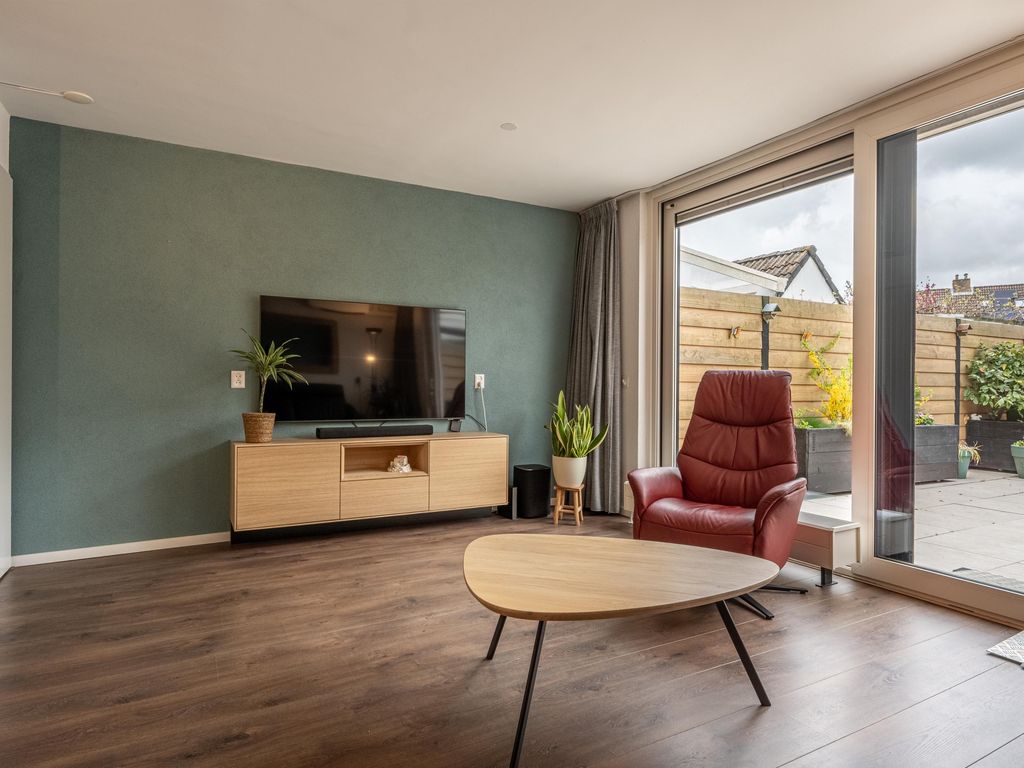 Klompenmaker 25, OUD-BEIJERLAND