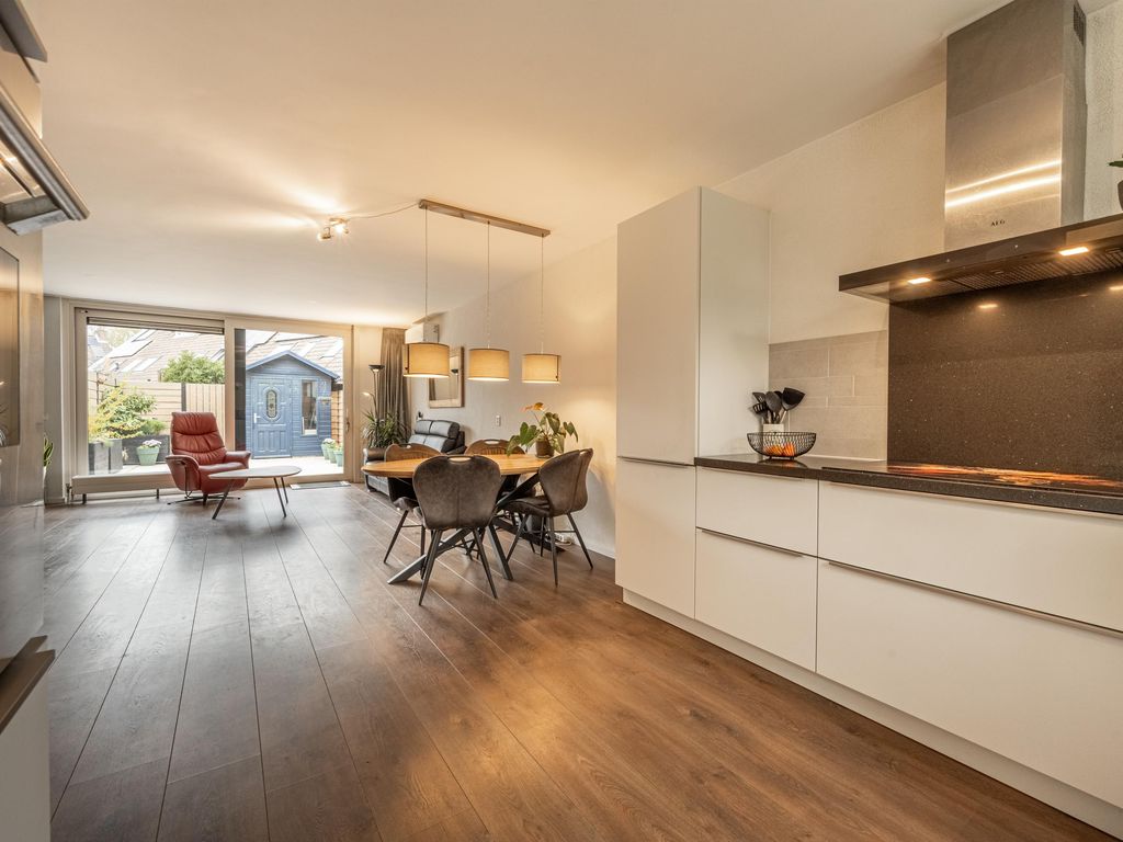 Klompenmaker 25, OUD-BEIJERLAND