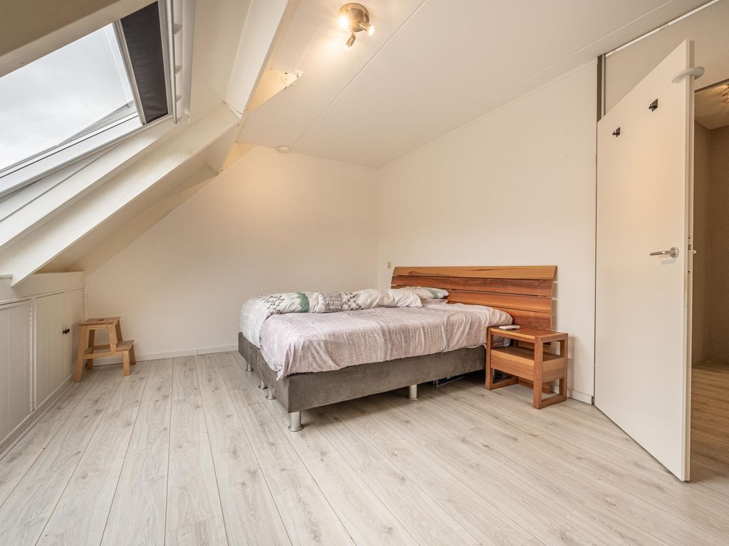 Klompenmaker 25, OUD-BEIJERLAND