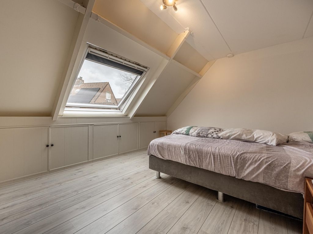 Klompenmaker 25, OUD-BEIJERLAND