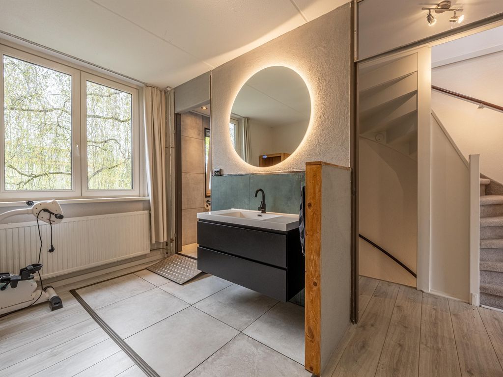 Klompenmaker 25, OUD-BEIJERLAND