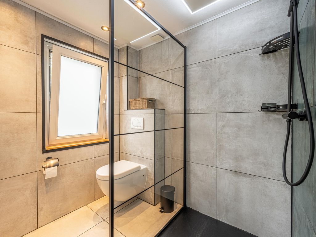 Klompenmaker 25, OUD-BEIJERLAND