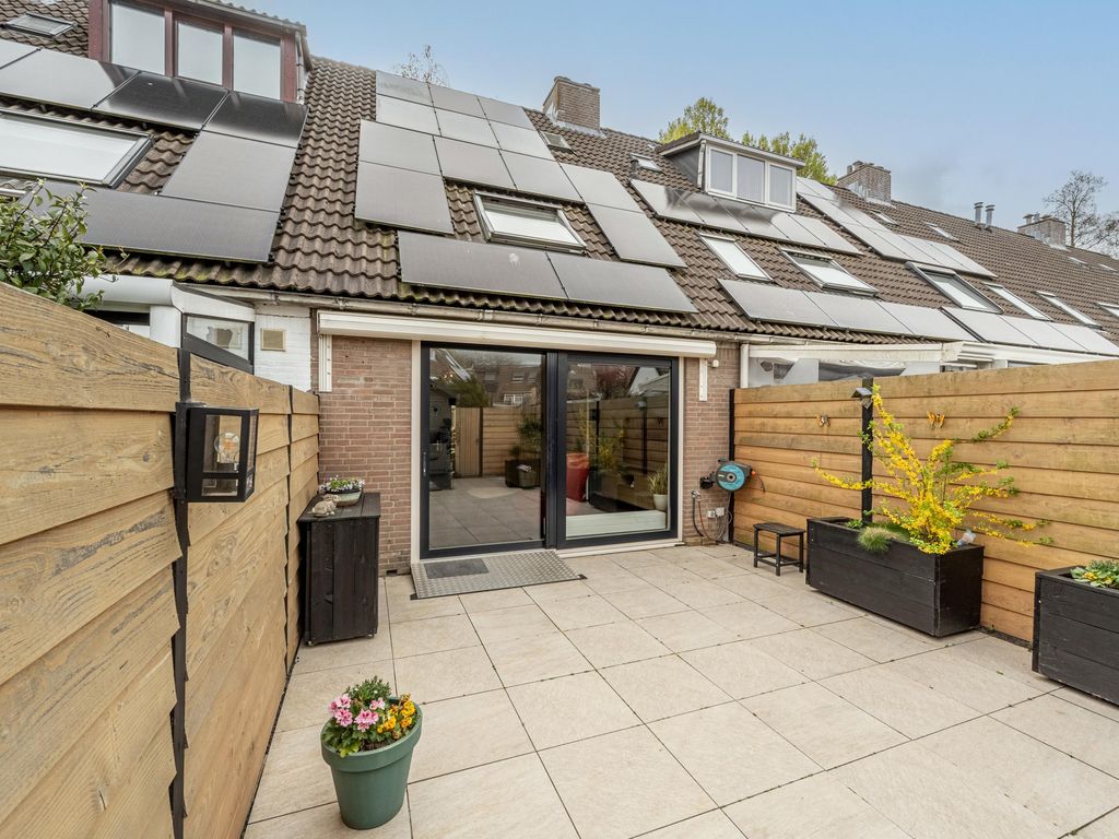 Klompenmaker 25, OUD-BEIJERLAND