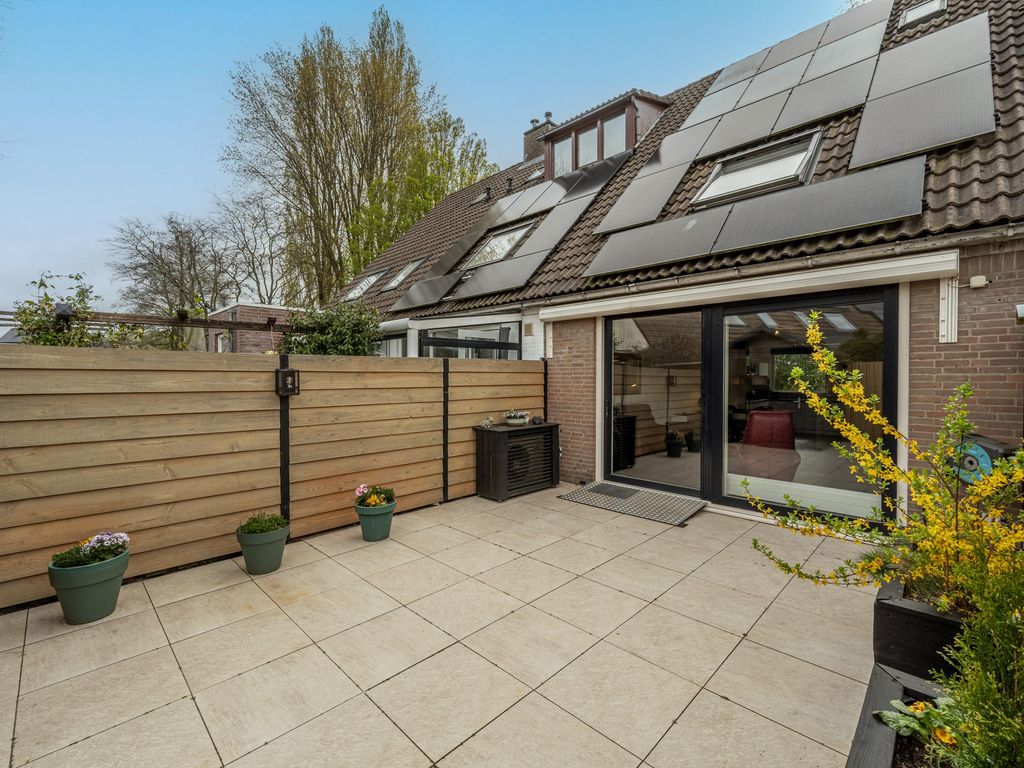 Klompenmaker 25, OUD-BEIJERLAND