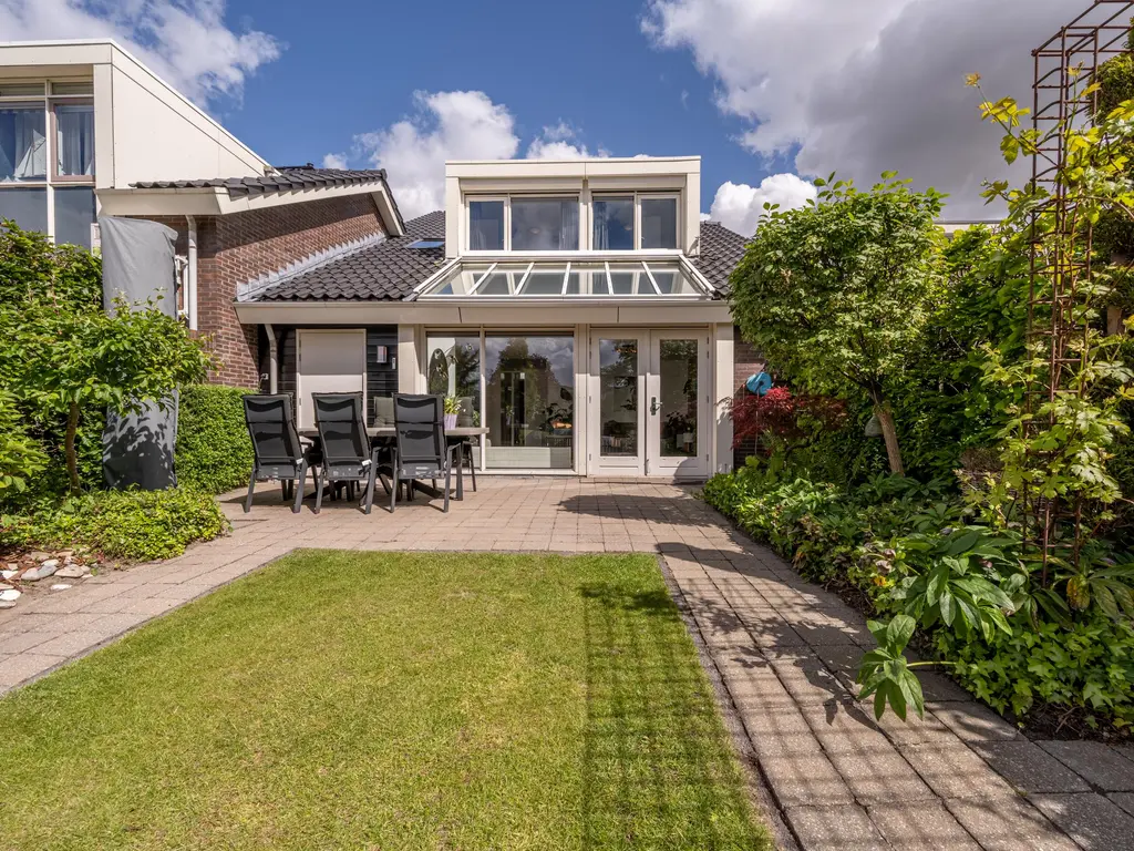Dokter Duyvendakhof 10, OUD-BEIJERLAND