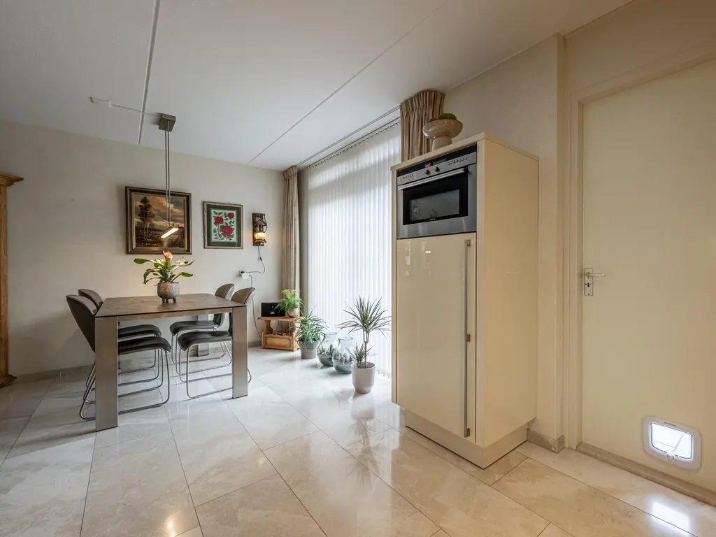 Buitenlanden 23, HEINENOORD