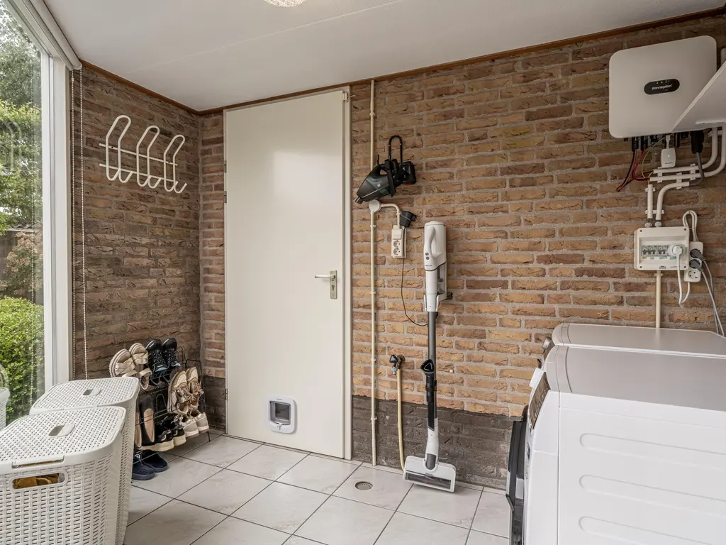 Buitenlanden 23, HEINENOORD