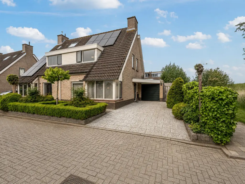 Buitenlanden 23, HEINENOORD