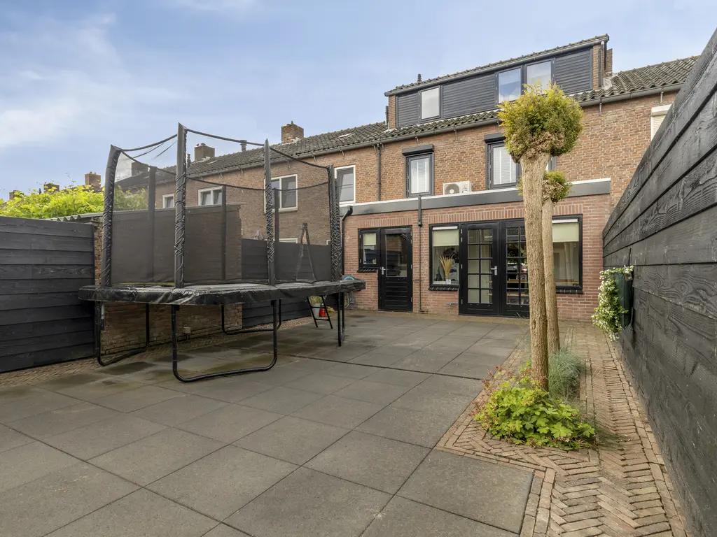 Ribesstraat 29, OUD-BEIJERLAND