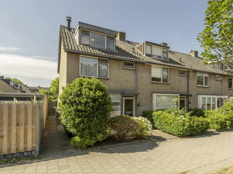 W. van Vlietstraat 1, OUD-BEIJERLAND