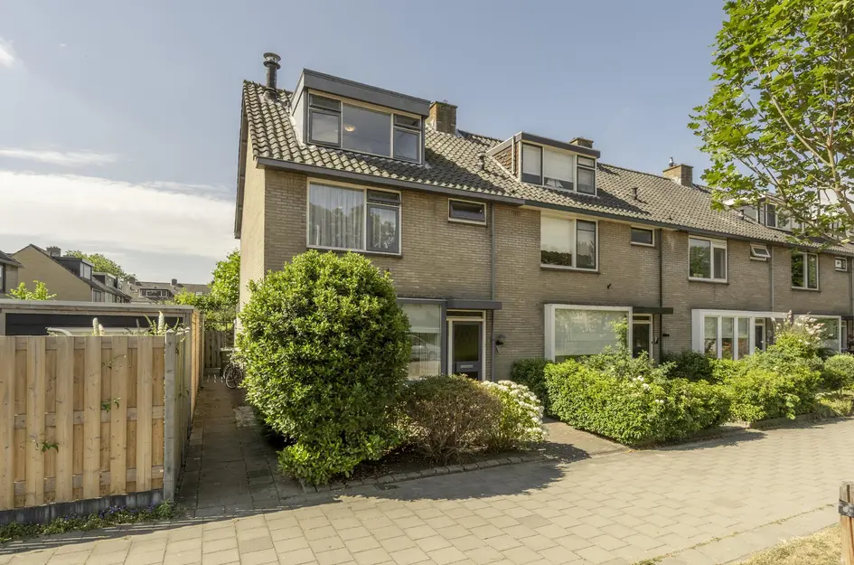 W. van Vlietstraat 1