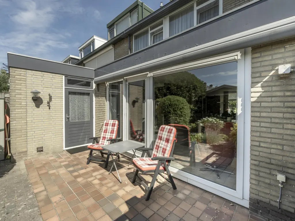 W. van Vlietstraat 1, OUD-BEIJERLAND