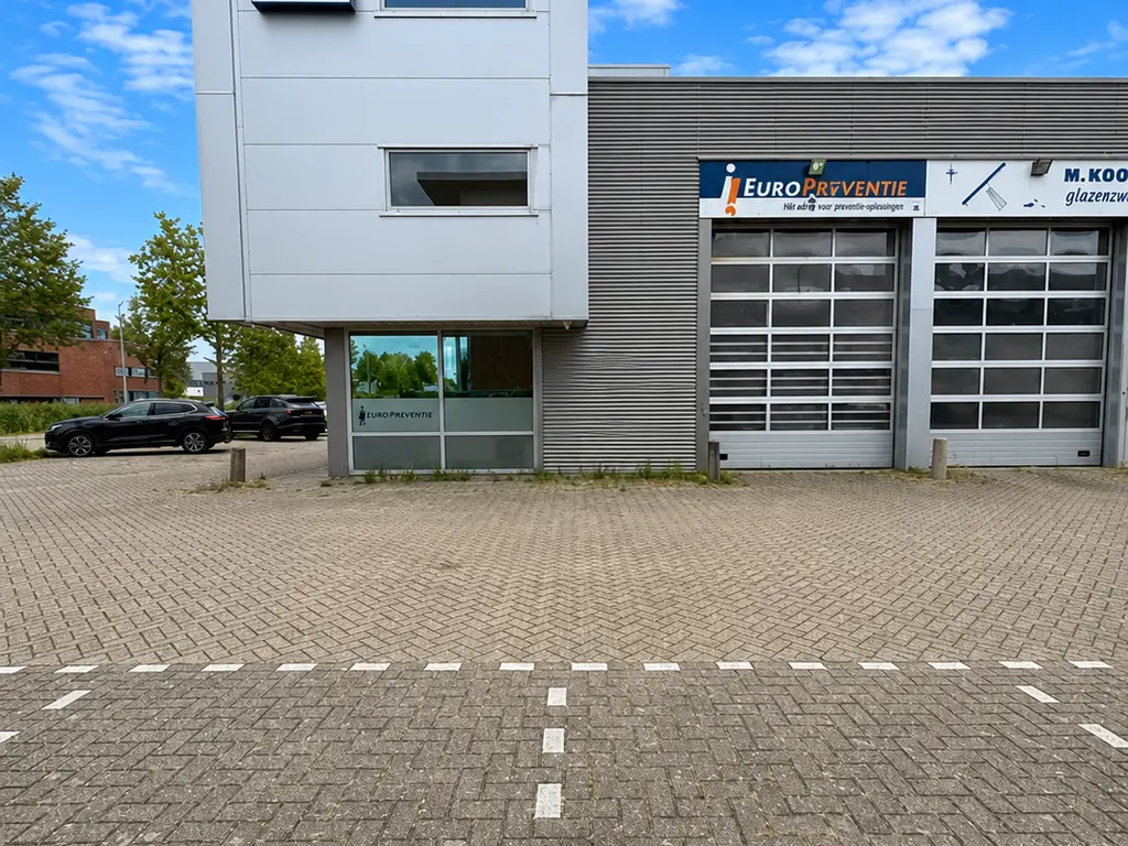 Aston Martinlaan 14, Oud-Beijerland