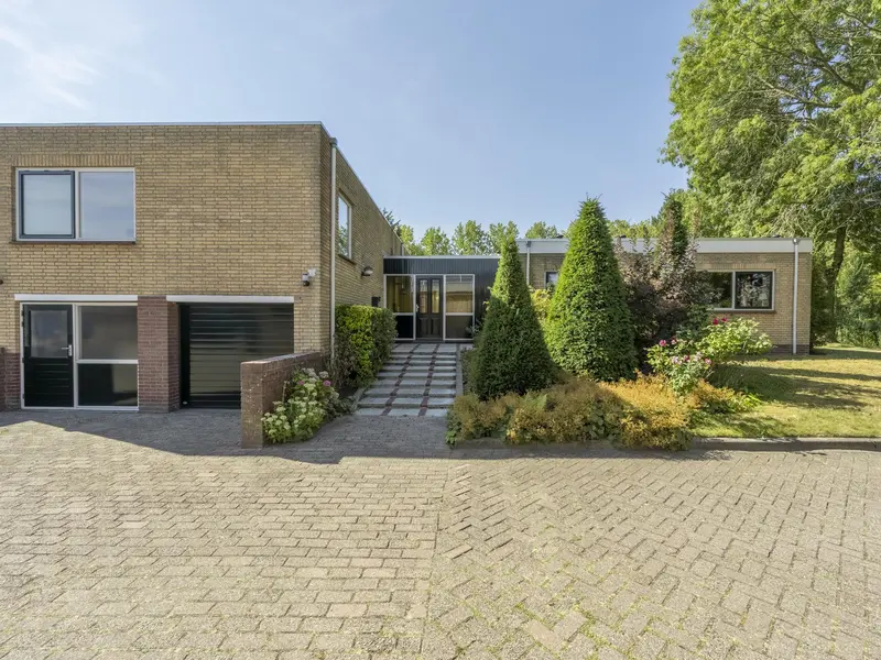 Rembrandtstraat 9A, OUD-BEIJERLAND