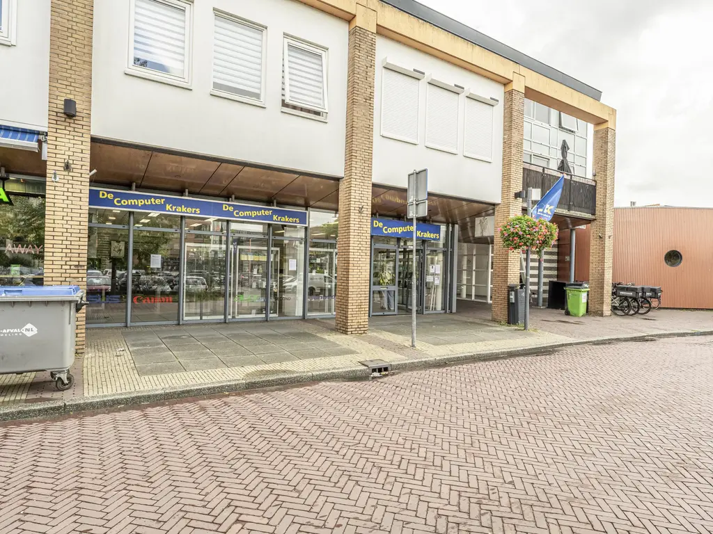 Vierwiekenplein 21-22, Oud-Beijerland