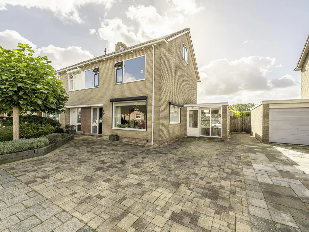 Ridder van Dorpstraat 26, Nieuw-Beijerland