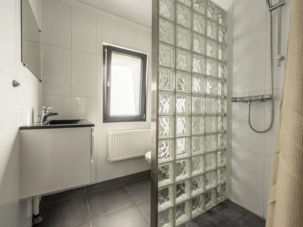 Klompenmaker 17, OUD-BEIJERLAND