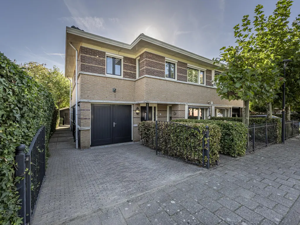 Dokter Van Dongenkade 22, OUD-BEIJERLAND