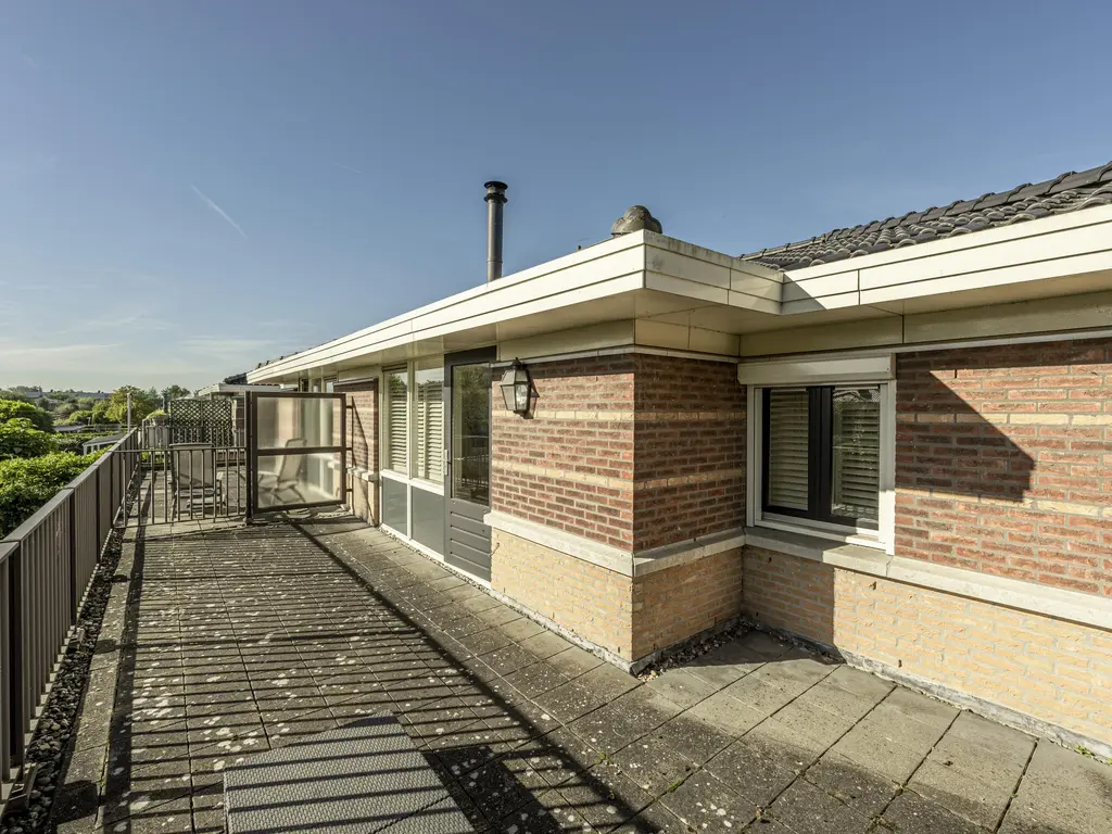 Dokter Van Dongenkade 22, OUD-BEIJERLAND