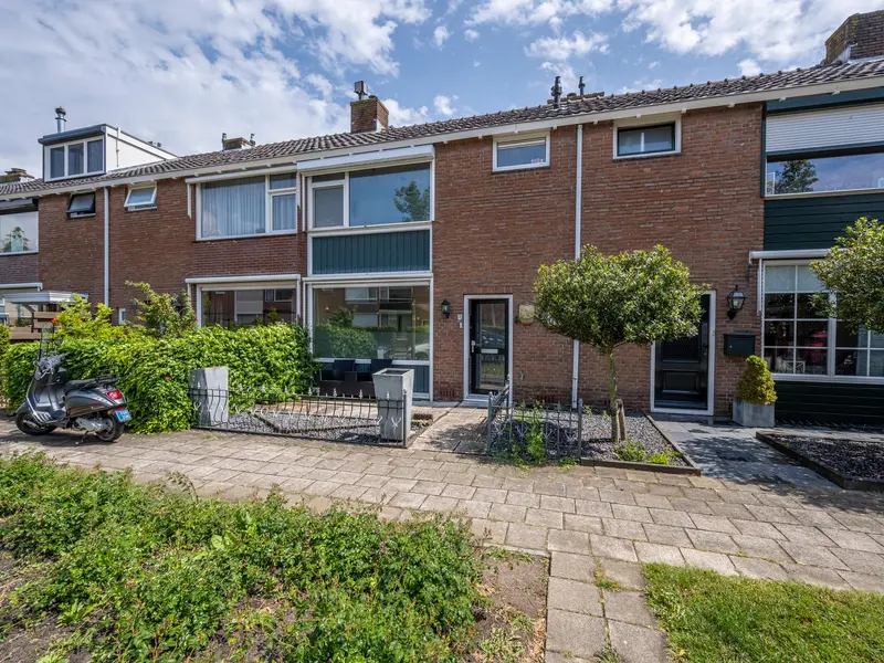 Bloys van Treslongstraat 9, OUD-BEIJERLAND