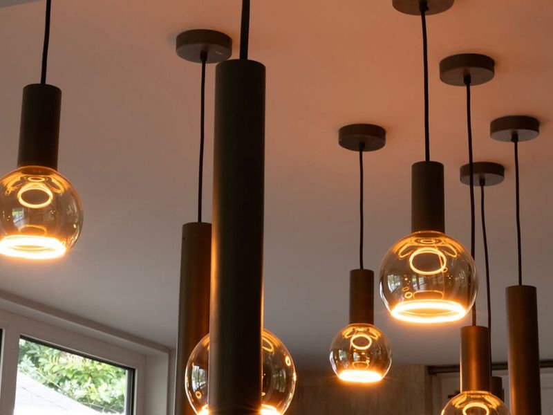 Verlichting in huis: zo creeer je overal de juiste sfeer
