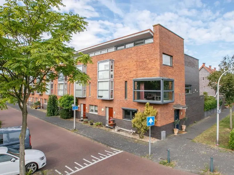 Wethouder Fischerplantsoen 38, Den Haag