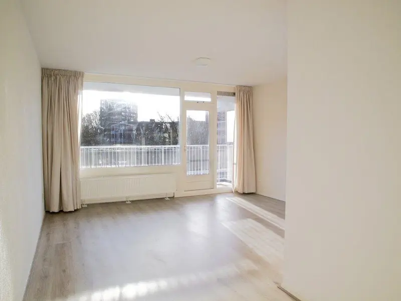 Grantaathorst 327, Den Haag