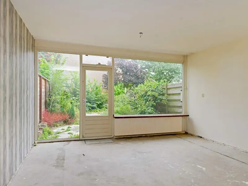 Bizet 28, Naaldwijk