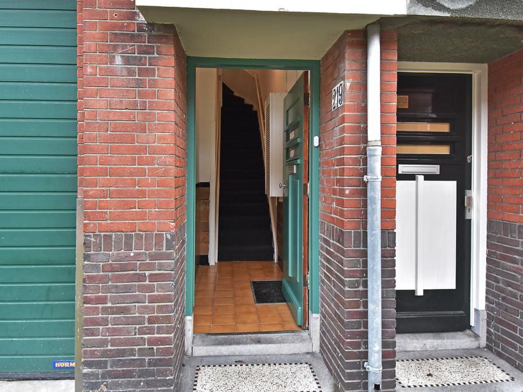 Marktweg 219, 'S-GRAVENHAGE