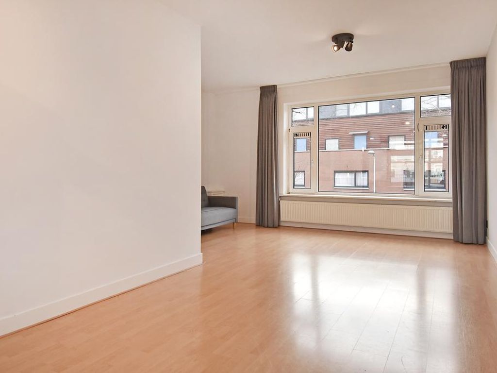 Marktweg 219, 'S-GRAVENHAGE