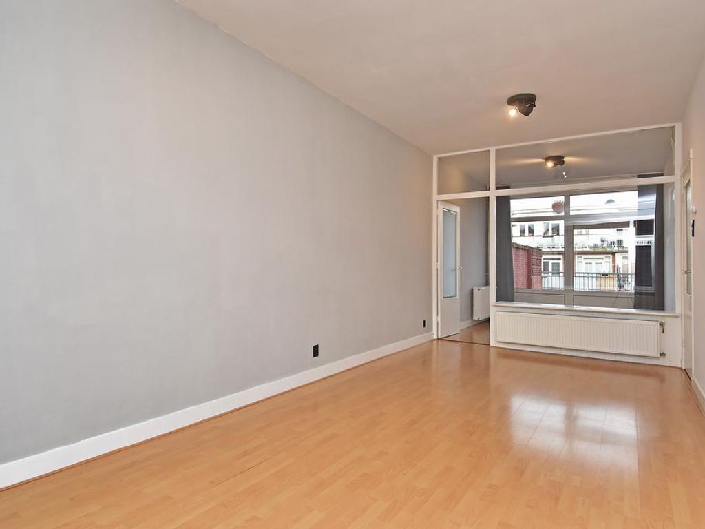 Marktweg 219, 'S-GRAVENHAGE