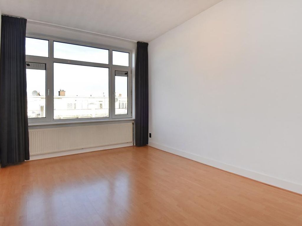 Marktweg 219, 'S-GRAVENHAGE