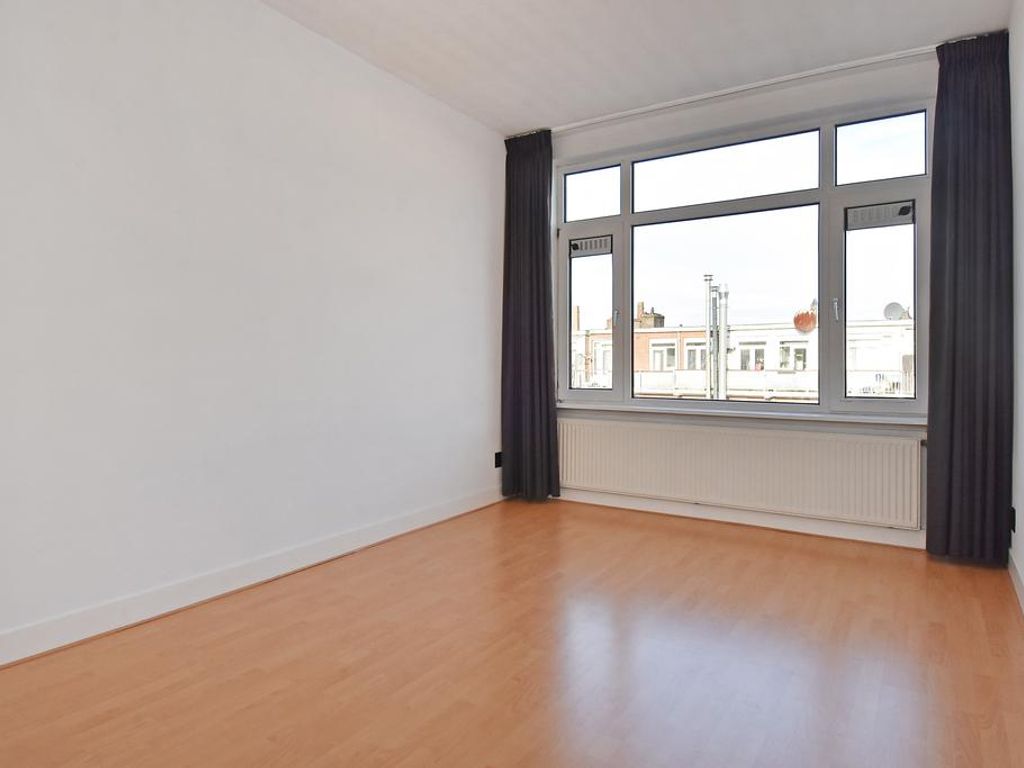 Marktweg 219, 'S-GRAVENHAGE