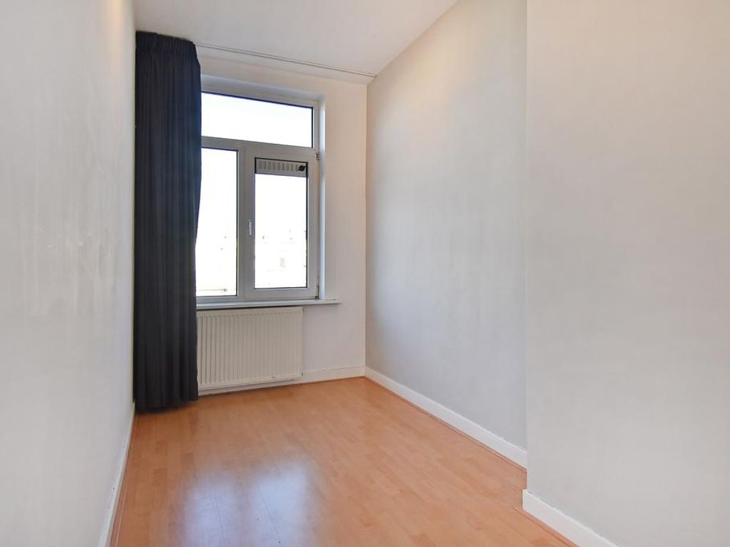 Marktweg 219, 'S-GRAVENHAGE