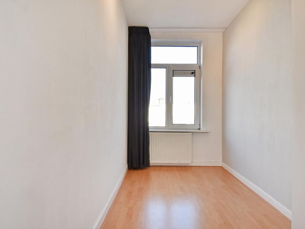 Marktweg 219, 'S-GRAVENHAGE