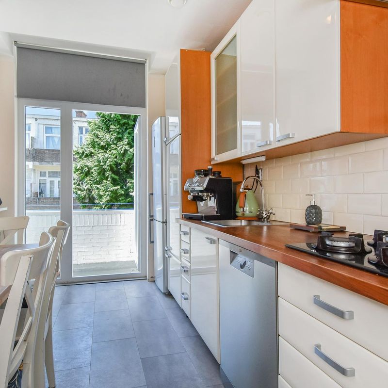 Heelsumstraat 143, 'S-GRAVENHAGE