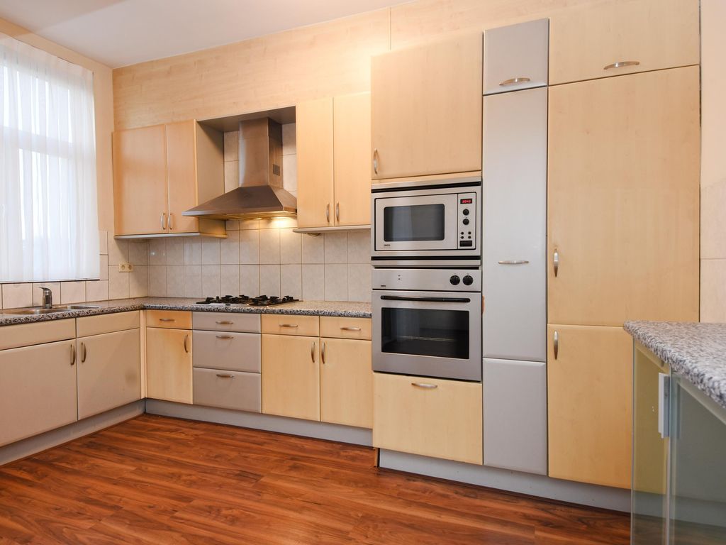 Weimarstraat 143A, 'S-GRAVENHAGE