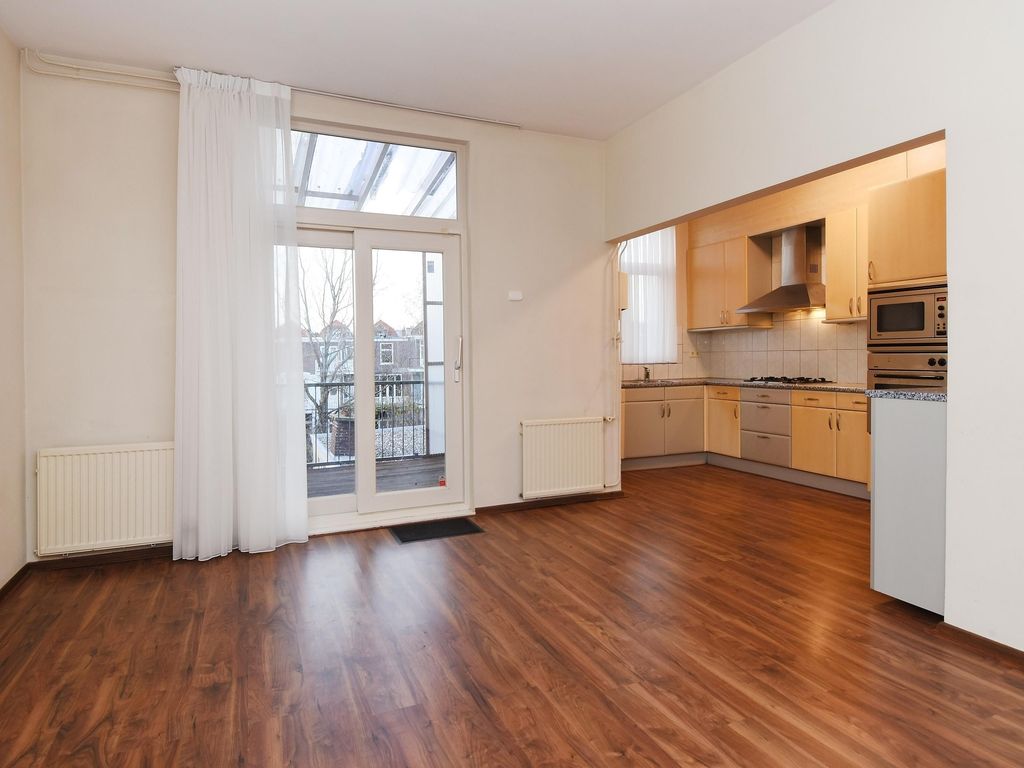 Weimarstraat 143A, 'S-GRAVENHAGE