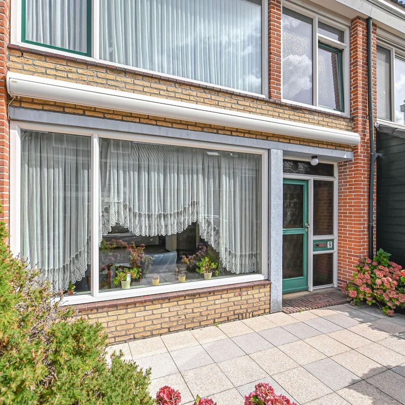 Hofwijk 9, WATERINGEN