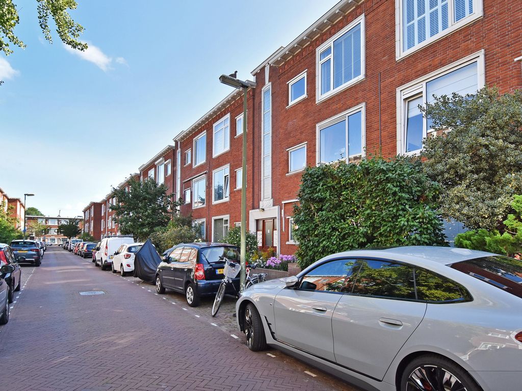 Jaarsveldstraat 84, 'S-GRAVENHAGE