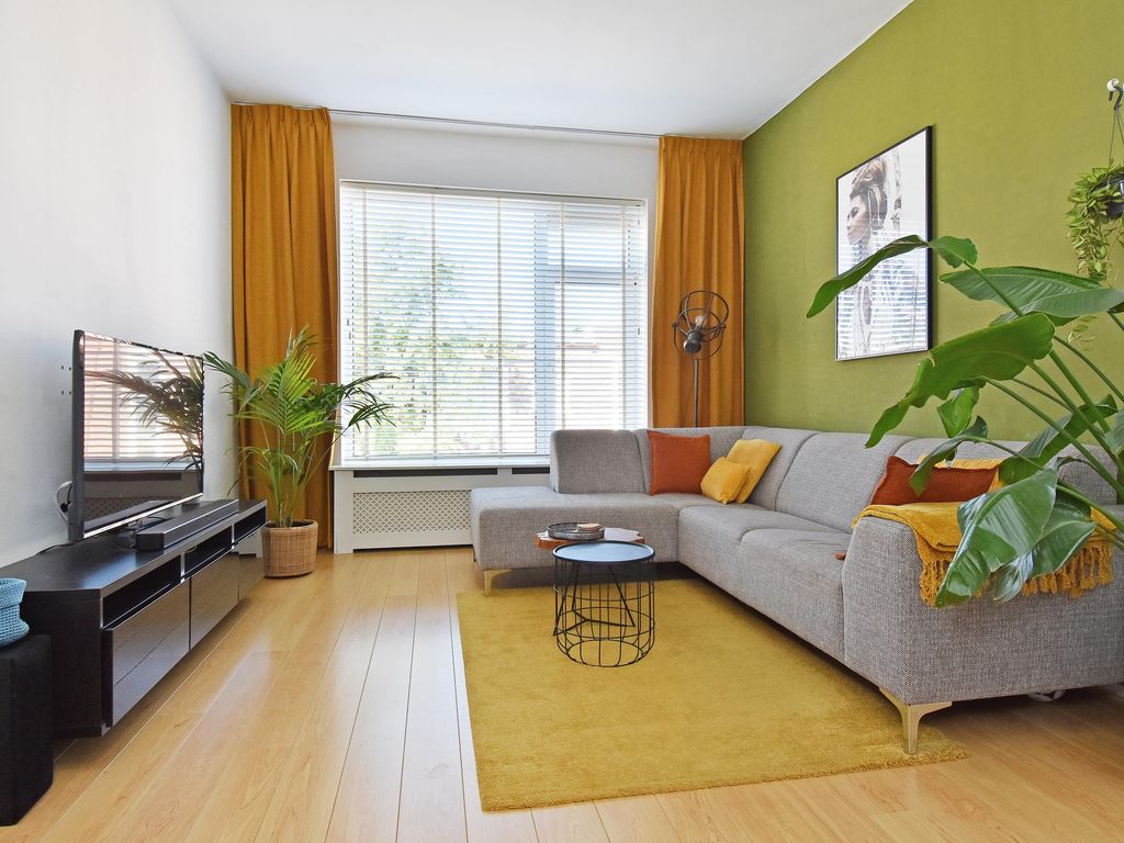 Jaarsveldstraat 84, 'S-GRAVENHAGE