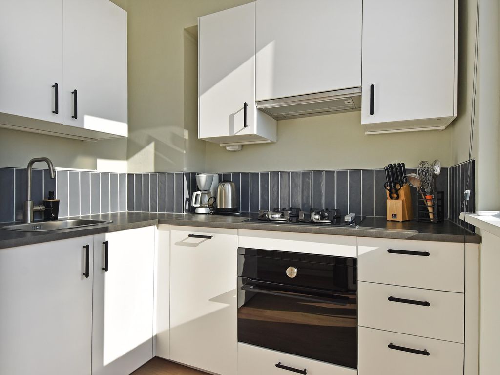 Jaarsveldstraat 84, 'S-GRAVENHAGE