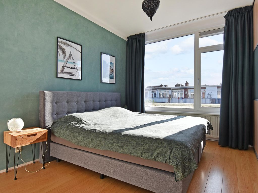 Jaarsveldstraat 84, 'S-GRAVENHAGE