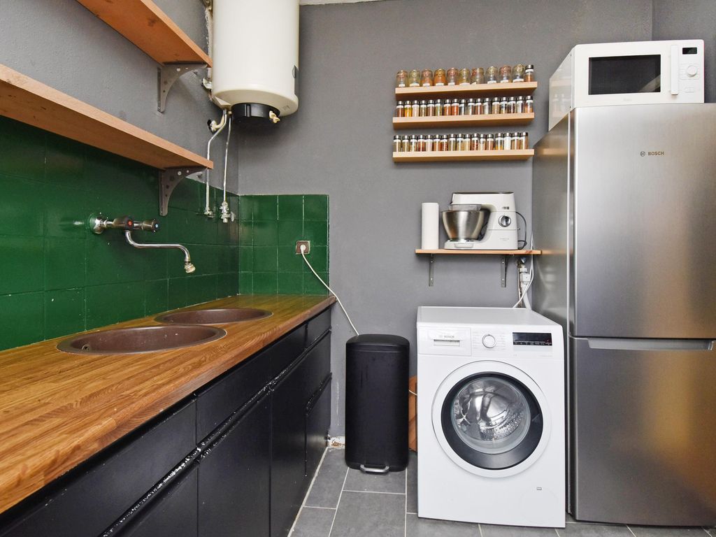 Leyweg 38B, 'S-GRAVENHAGE