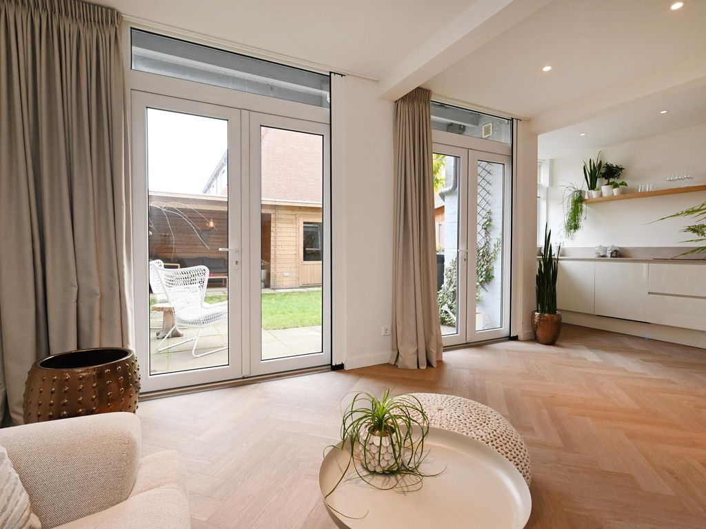 Bussumsestraat 58, 'S-GRAVENHAGE